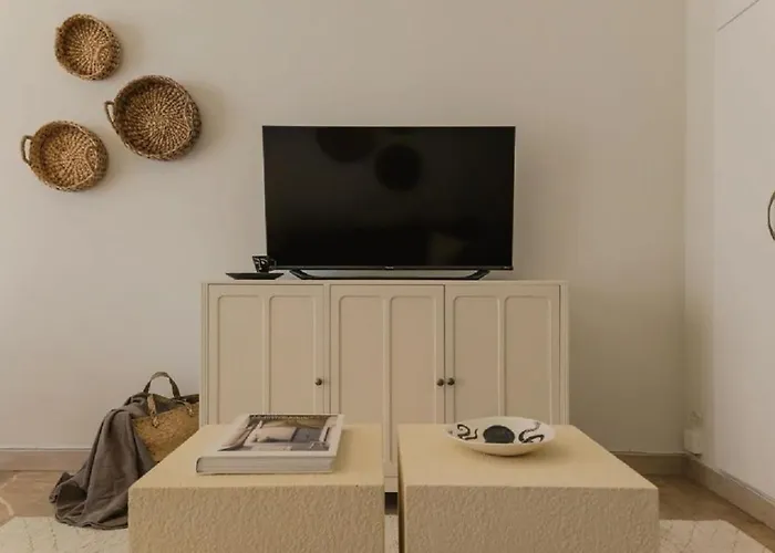 Le Lindos T2 Proche Plages