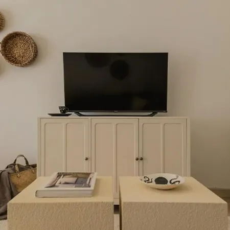 Le Lindos T2 Proche Plages